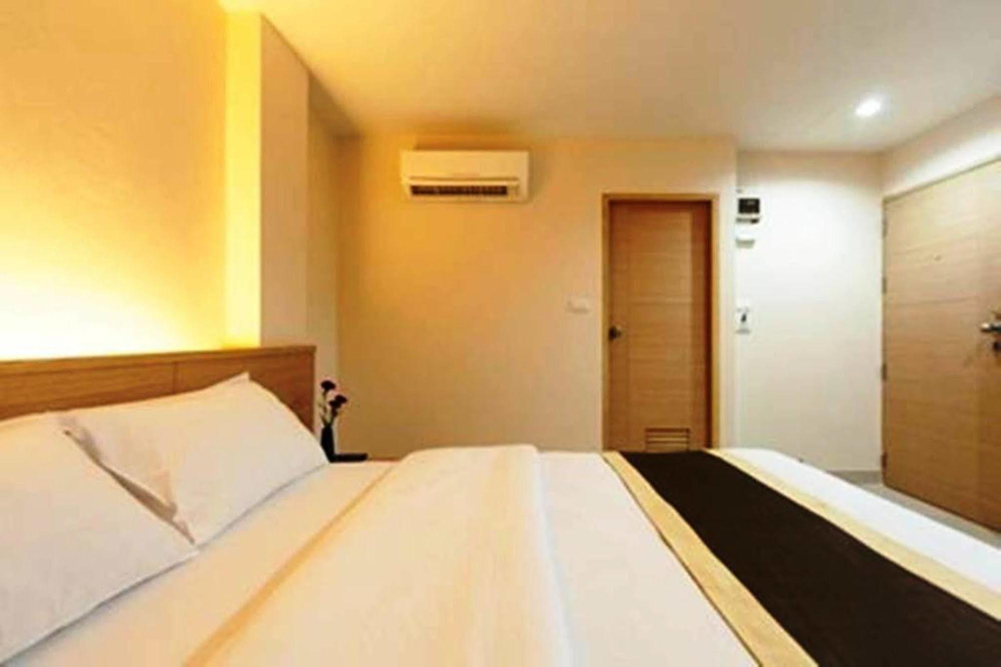 Gateway Hotel Pratunam Bangkok Extérieur photo